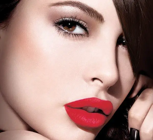 mac lipstick shades on lips