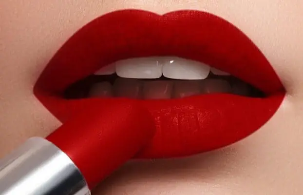 matte red lipstick for fair skin tone