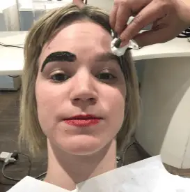 Eyebrow tinting procedure